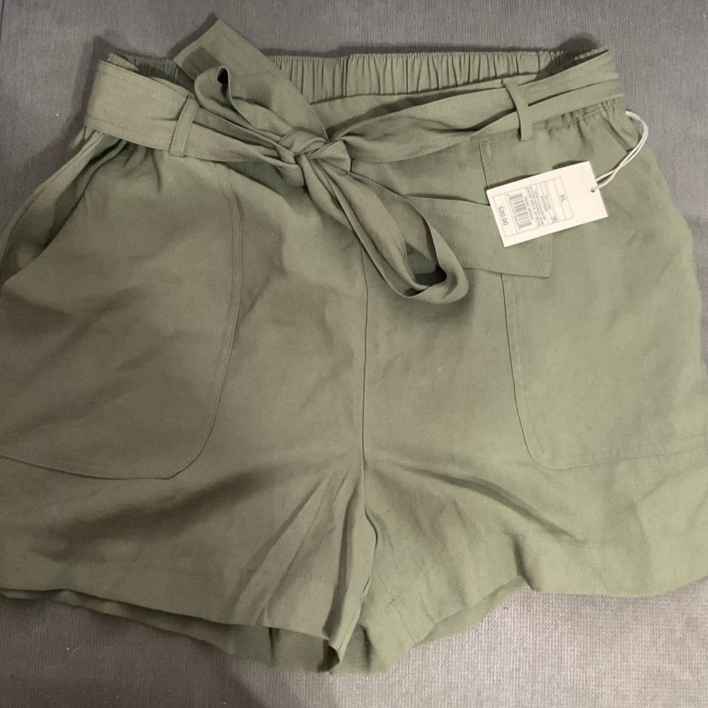 olive green shorts, brand new, size xl